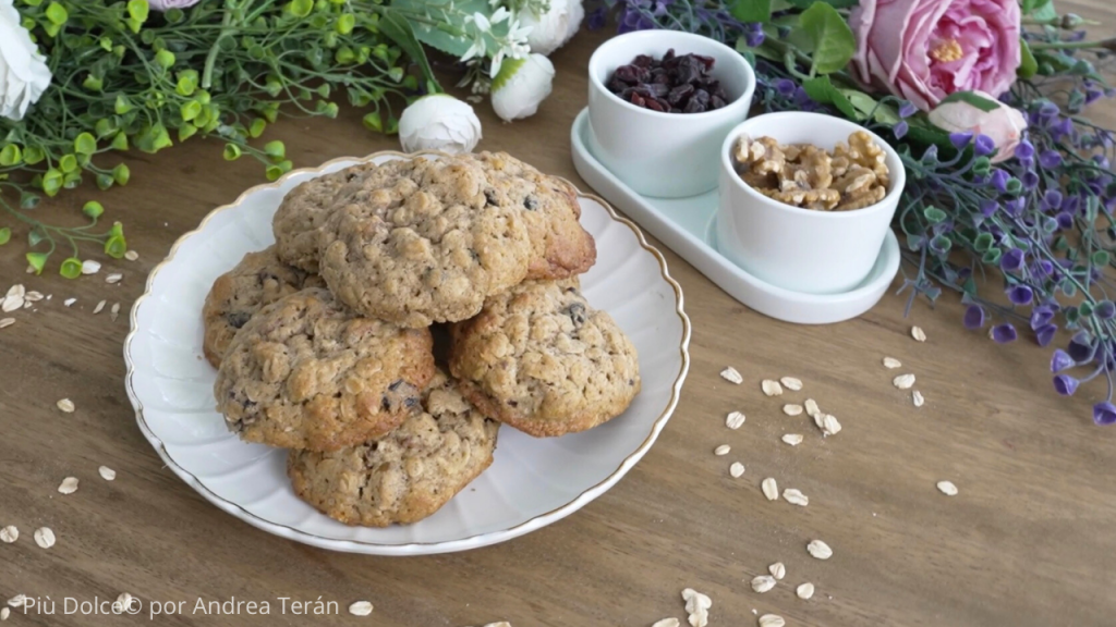 galleta de avena y frutos secos foto