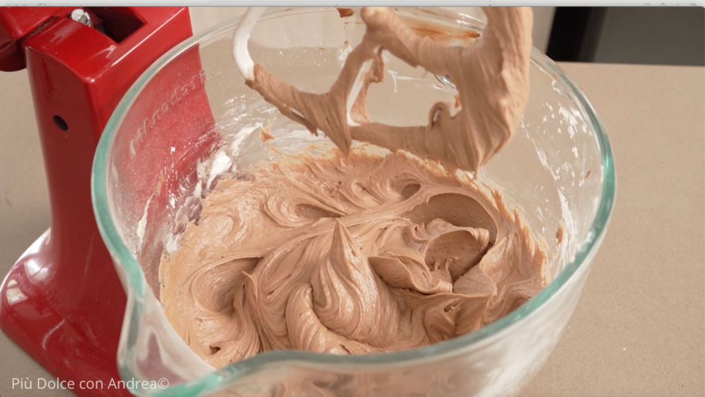 Crema de queso con nutella ya lista